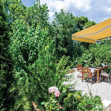 Apartmán Pet Friendly In Bosanka With Kitchen